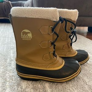 Sorel Women’s size 5 Duck Boots Waterproof Outdoor Shoes